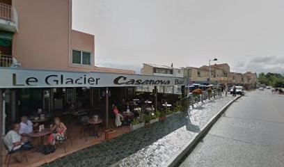 Le Glacier, Marchand de Glaces à Saint-Florent