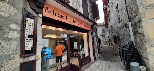 Glacier De L'Avalanche, Marchand de Glaces à Yenne