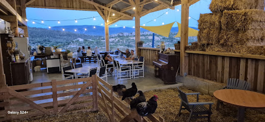 Ferme De La Pampa, Marchand De Glaces à Lagorce