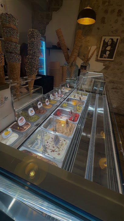 Mona Lisa, Marchand De Glaces à Saint-Paul-de-Vence