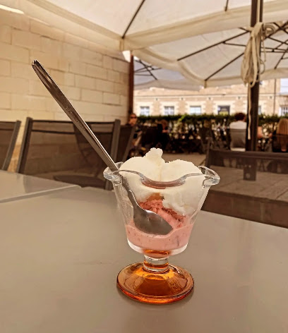 Les Delices Du Plongeon, Marchand De Glaces à Nantes