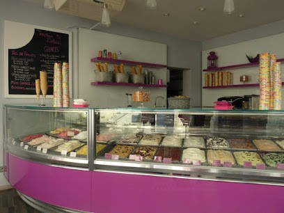 Freshness And Glacier Delights, Marchand de Glaces à Arles